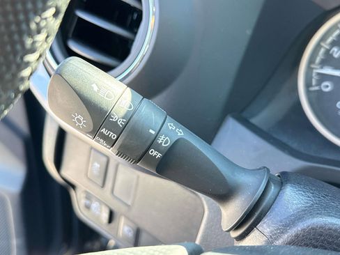 Used 2023 Toyota Tacoma SR5 image 8