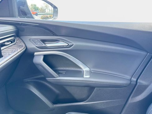 Used 2025 Audi Q5 Premium image 22