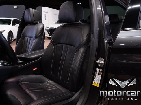 Used 2019 BMW 540i w/ M Sport Package RWD image 28