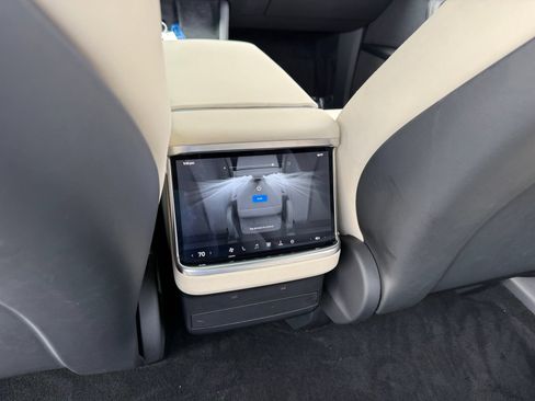 Used 2023 Tesla Model X AWD/4WD image 25