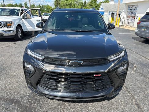 Used 2023 Chevrolet TrailBlazer RS w/ Sun and Liftgate Package AWD/4WD image 3