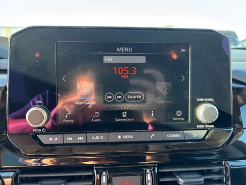 Used 2025 Nissan Pathfinder SV FWD image 20