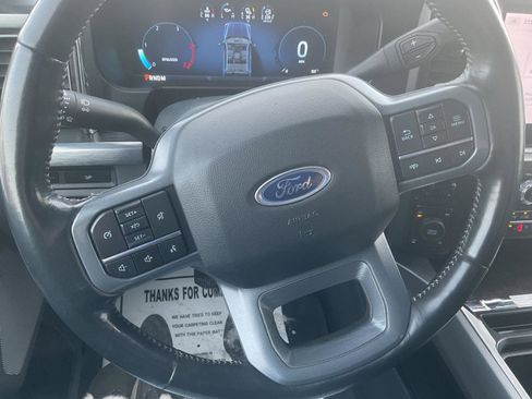 Used 2023 Ford F350 Lariat w/ Chrome Package image 13