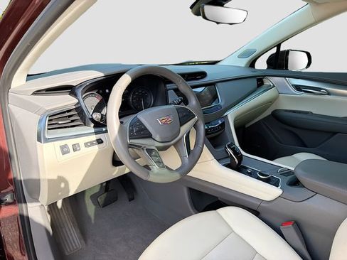 Used 2022 Cadillac XT5 Premium Luxury w/ Technology Package AWD/4WD image 26