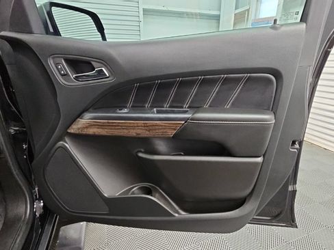 Used 2022 GMC Canyon Denali w/ Denali Black Edition Package AWD/4WD image 43