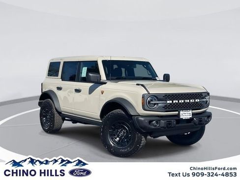 New 2026 Ford Bronco Badlands AWD/4WD image 1