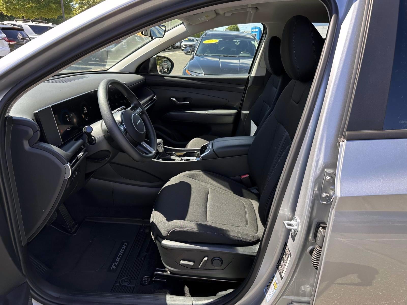 Used 2025 Hyundai Tucson SEL AWD/4WD image 11