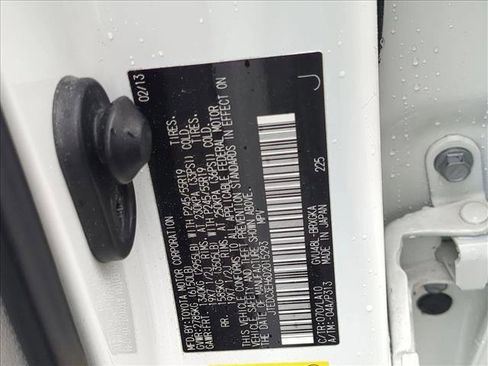 Used 2013 Toyota Highlander Limited image 24