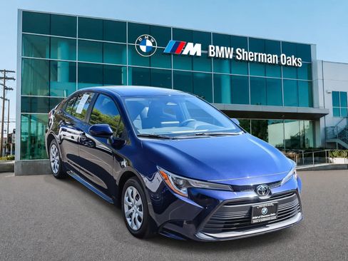 Used 2026 Toyota Corolla LE FWD image 3