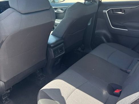 Used 2025 Toyota RAV4 XLE FWD image 6