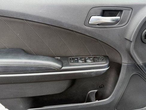 Used 2022 Dodge Charger SXT image 18