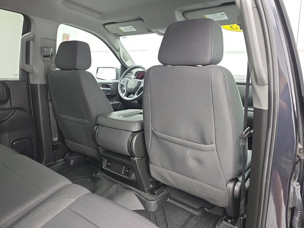 Used 2023 Chevrolet Silverado 1500 Custom AWD/4WD image 41