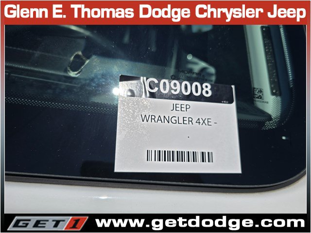 Used 2023 Jeep Wrangler Unlimited Sahara w/ Cold Weather Group AWD/4WD image 13