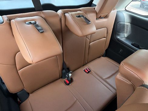 Used 2025 Nissan Pathfinder Platinum w/ Cargo Package FWD image 22