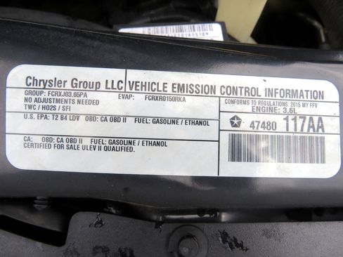 Used 2015 Chrysler Town & Country Touring image 24