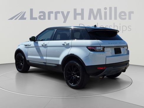Used 2016 Land Rover Range Rover Evoque SE AWD/4WD image 3