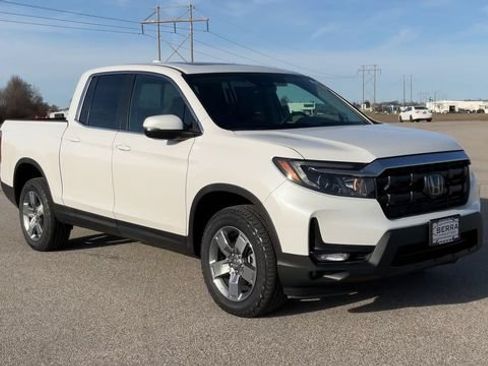 Used 2025 Honda Ridgeline RTL image 2