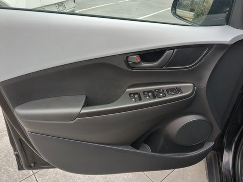 Used 2020 Hyundai Kona SEL image 14