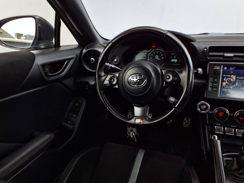 Certified 2024 Toyota GR86 Premium RWD image 23