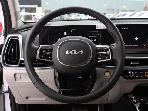 New 2025 Kia Sorento SX image 10