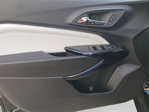 New 2026 Chevrolet Trax LT image 19