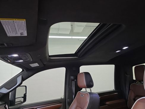 Used 2024 GMC Sierra 2500 Denali Ultimate image 54