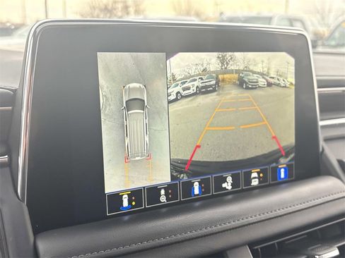 Used 2022 Chevrolet Tahoe Z71 w/ Luxury Package image 34