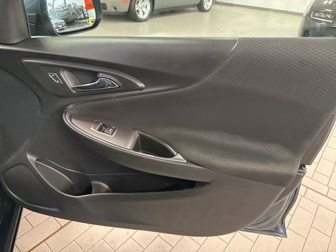 Used 2021 Chevrolet Malibu LT w/ Sport Edition image 12