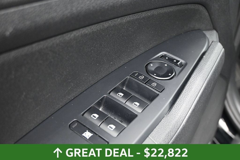 Used 2026 Kia Sportage LX FWD image 17