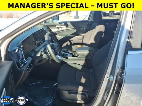 Used 2023 Kia Sportage LX image 24