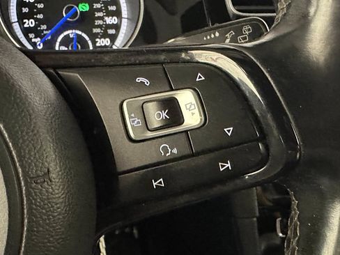 Used 2017 Volkswagen Golf R 4-Door AWD/4WD image 29