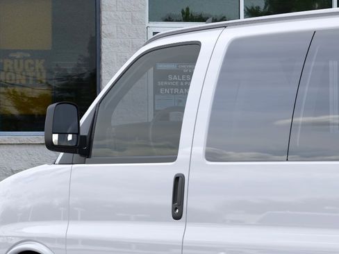 New 2025 Chevrolet Express 2500 Extended RWD image 36