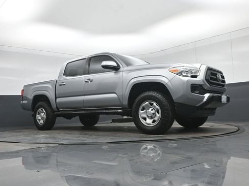 Used 2020 Toyota Tacoma SR w/ SR Convenience Package RWD image 56
