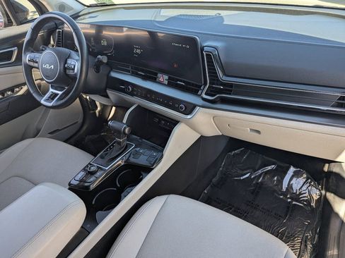 Used 2024 Kia Sportage EX image 10