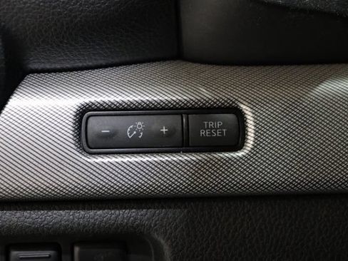 Used 2018 Nissan Titan PRO-4X AWD/4WD image 23