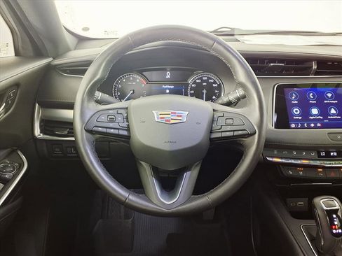 Used 2019 Cadillac XT4 Premium Luxury image 15