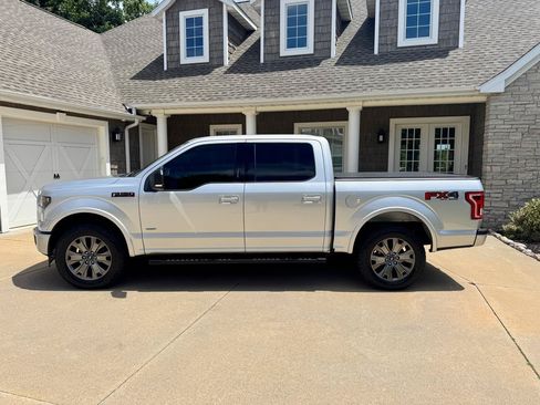 Used 2017 Ford F150 XLT w/ Equipment Group 302A Luxury AWD/4WD image 3