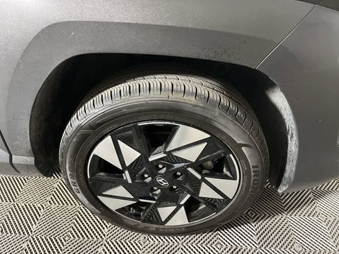 Used 2025 Hyundai Kona SEL image 10