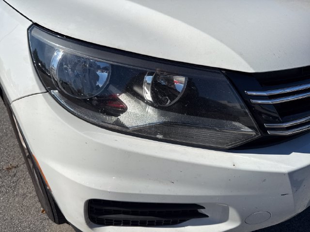 Used 2018 Volkswagen Tiguan Limited w/ Premium Package AWD/4WD image 13