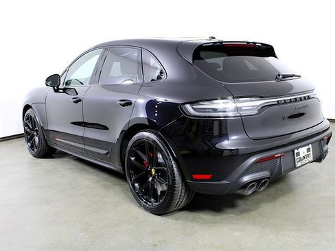 New 2026 Porsche Macan GTS image 3