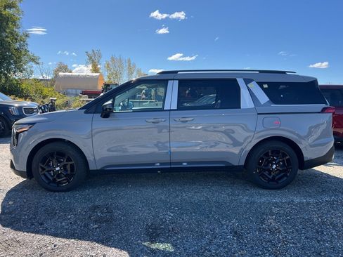 New 2026 Kia Carnival SX image 2