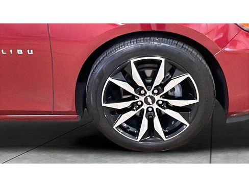 Used 2018 Chevrolet Malibu LT w/ Leather Package FWD image 21