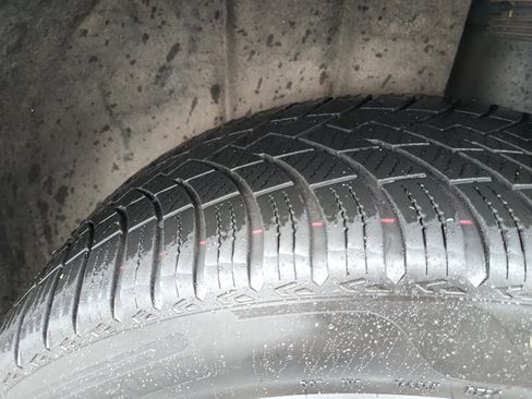 Used 2020 Volkswagen Atlas Cross Sport SE w/ Panoramic Sunroof Package image 11