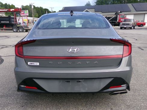 Used 2020 Hyundai Sonata SEL w/ Convenience + Sunroof Package FWD image 4