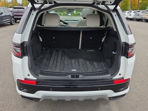 Certified 2024 Land Rover Discovery Sport S image 16