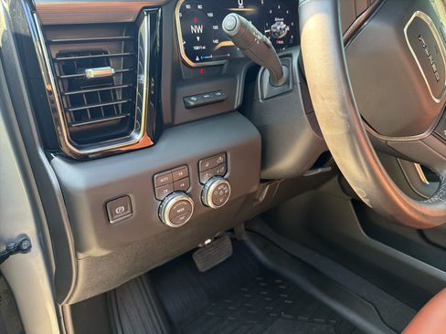 Used 2026 GMC Sierra 2500 Denali Ultimate w/ Max Trailering Package AWD/4WD image 18
