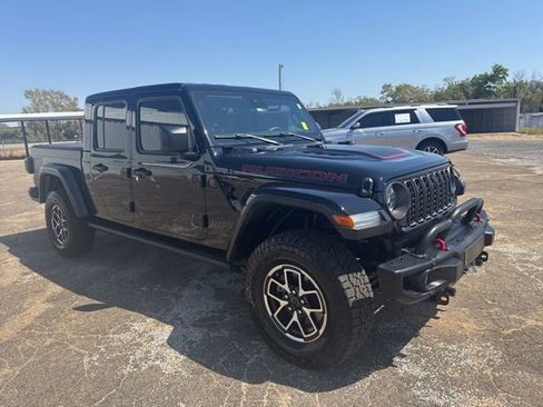 Used 2024 Jeep Gladiator Rubicon w/ Technology Group image 1