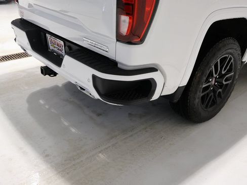 New 2026 GMC Sierra 1500 Elevation w/ Elevation Premium Package AWD/4WD image 38