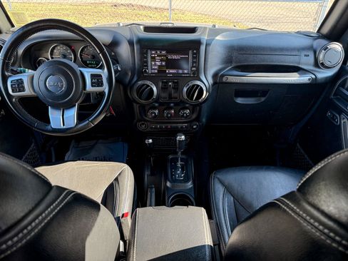 Used 2018 Jeep Wrangler Sport image 25