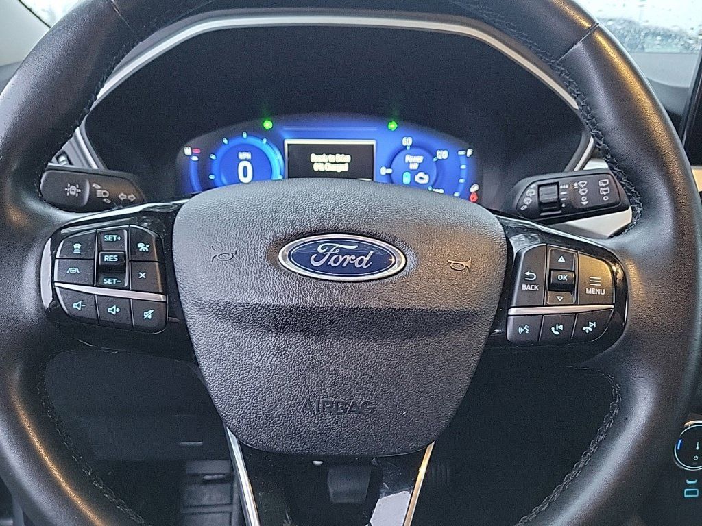 Used 2022 Ford Escape SEL w/ Technology Package FWD image 10
